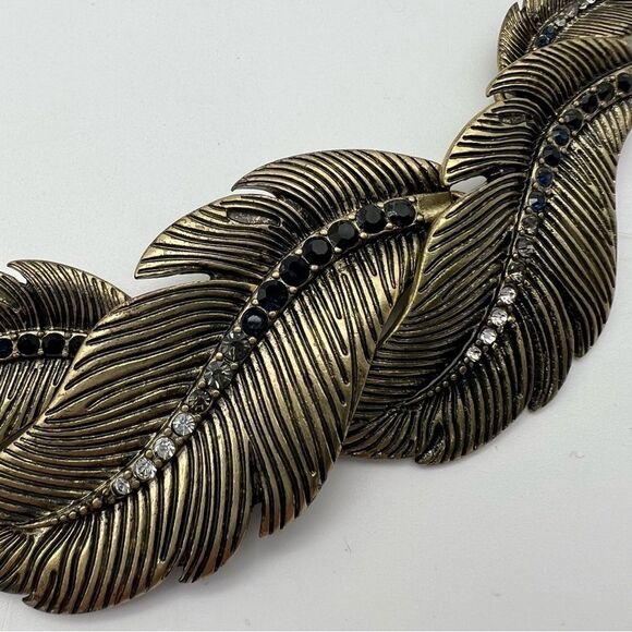 Jewel Mint Signed Antiqued Gold Tone Feather Necklace With Ombre Rhinestones 16” - Picture 4 of 12
